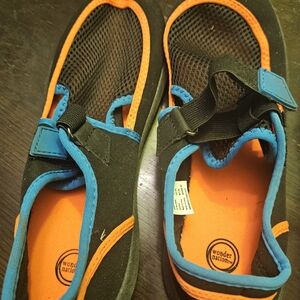 Water shoes